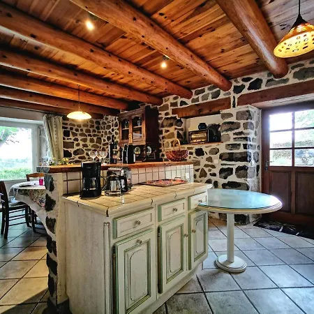 Casa vacanze Gîte Saint-Julien-Chapteuil, 4 pièces, 6 personnes - FR-1-582-326 Saint-Julien-Chapteuil